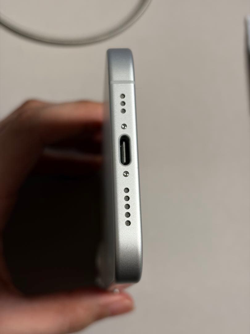 iPhone16 128GBホワイトSIMフリー