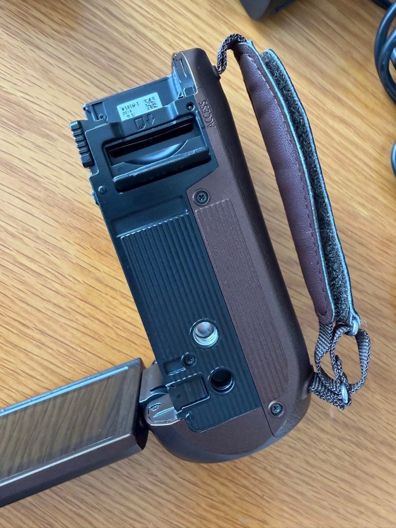 みーちん　Panasonic HC-W585M パナソニック