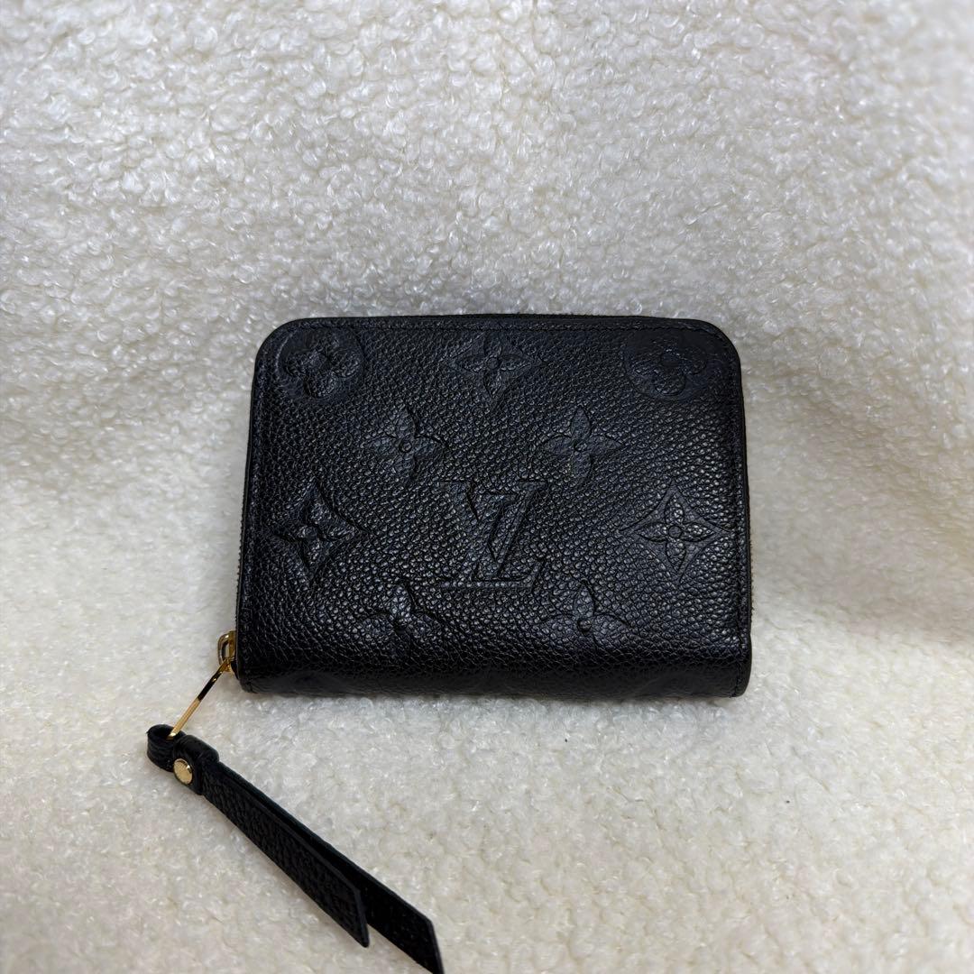 ルイヴィトン　ケース