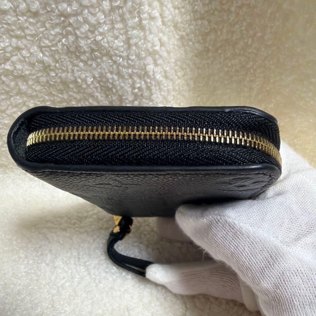 ルイヴィトン　ケース