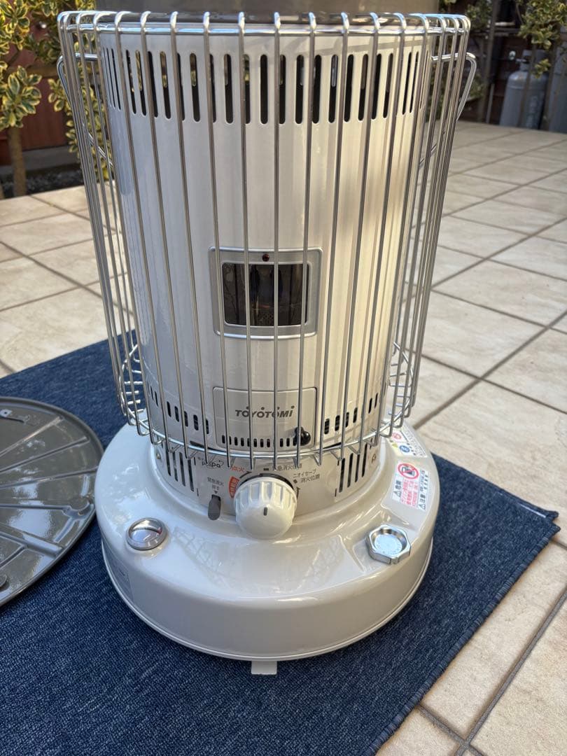 トヨトミ KS-67H ホワイト ストーブ