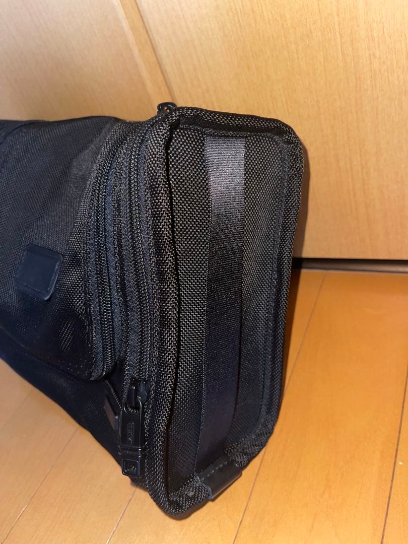 TUMI ブラック ガーメントバッグ