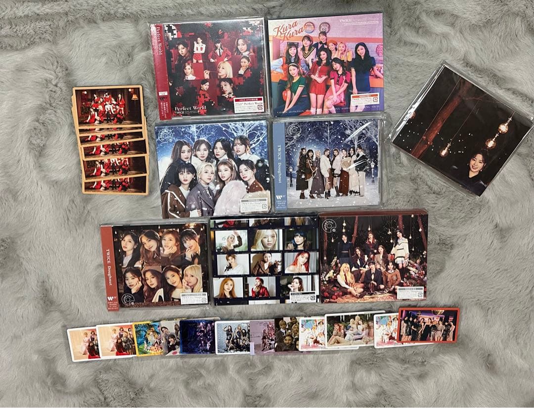 TWICE まとめ売り　(10万円相当)