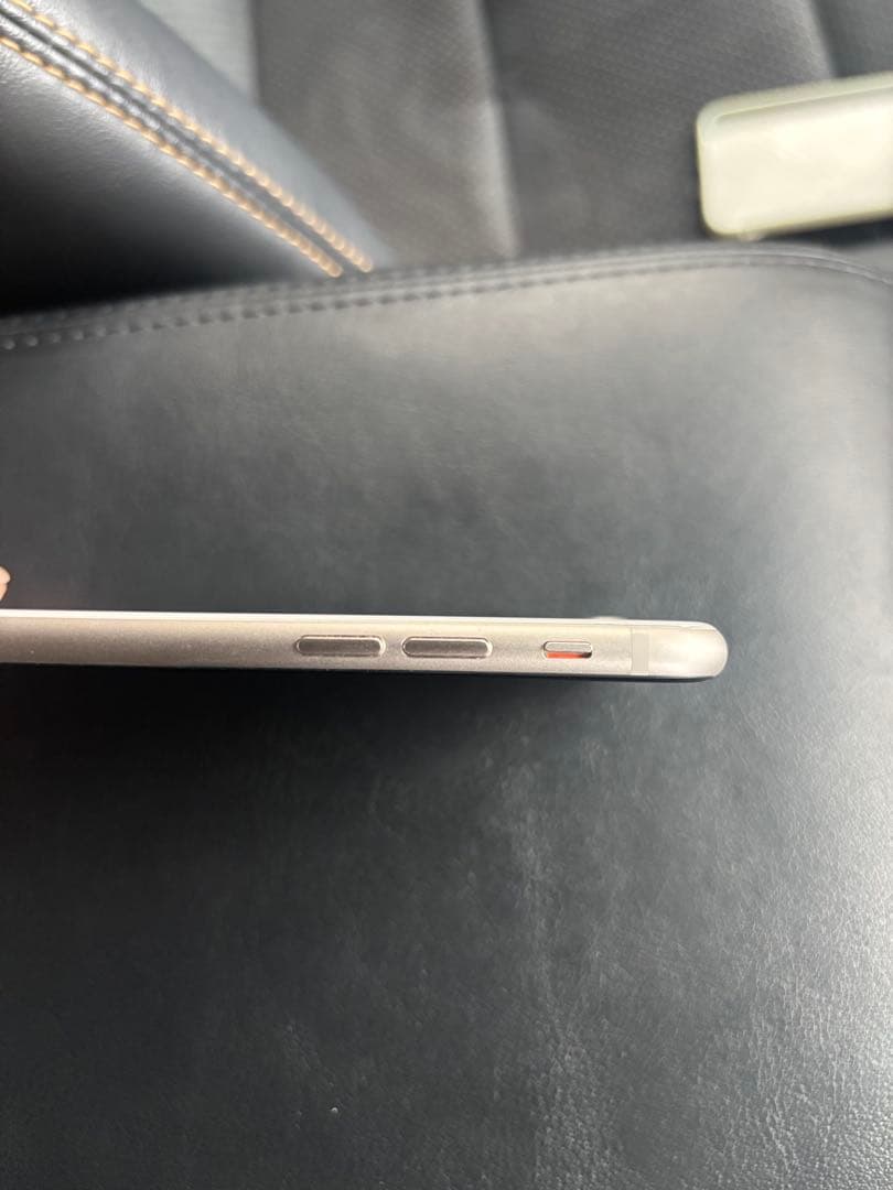 iPhoneSE 第3世代　本体　箱付き 64GB ホワイト　SIMフリー