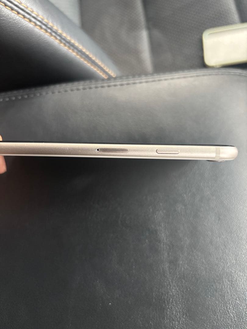 iPhoneSE 第3世代　本体　箱付き 64GB ホワイト　SIMフリー