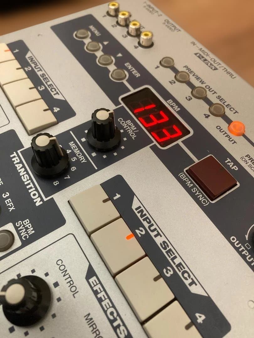 EDIROL V-4 4チャンネルビデオミキサー