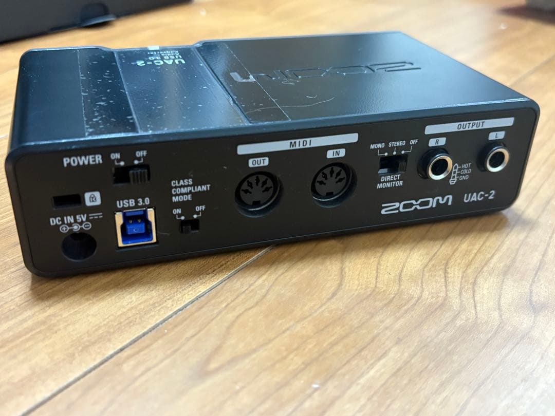 ZOOMオーディオインターフェース　UAC-2