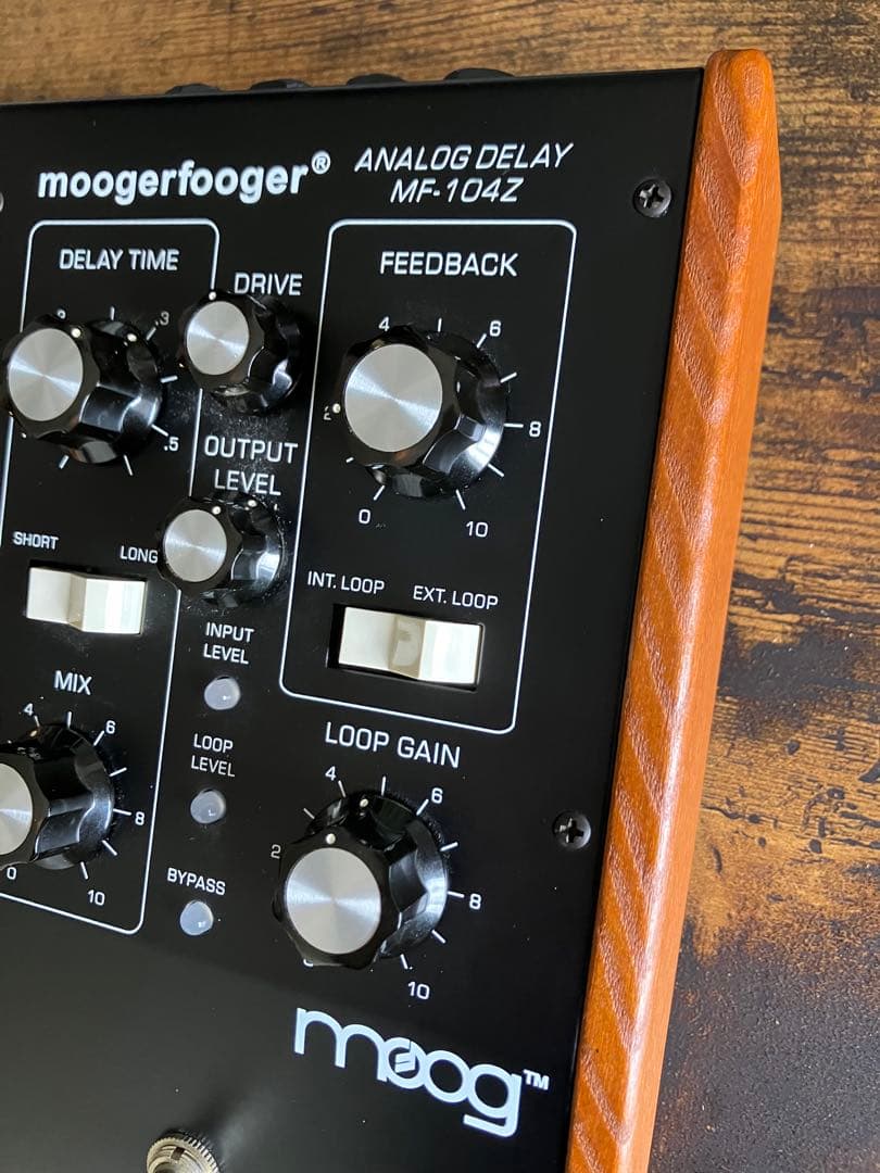 Moog moogerfooger mf-104z 　Analog Delay
