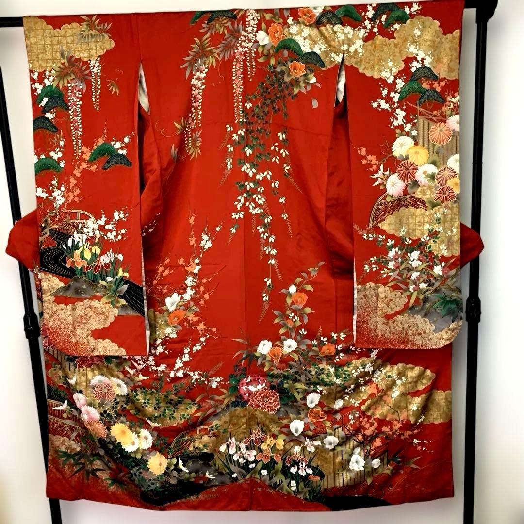 赤い花柄振袖 着物