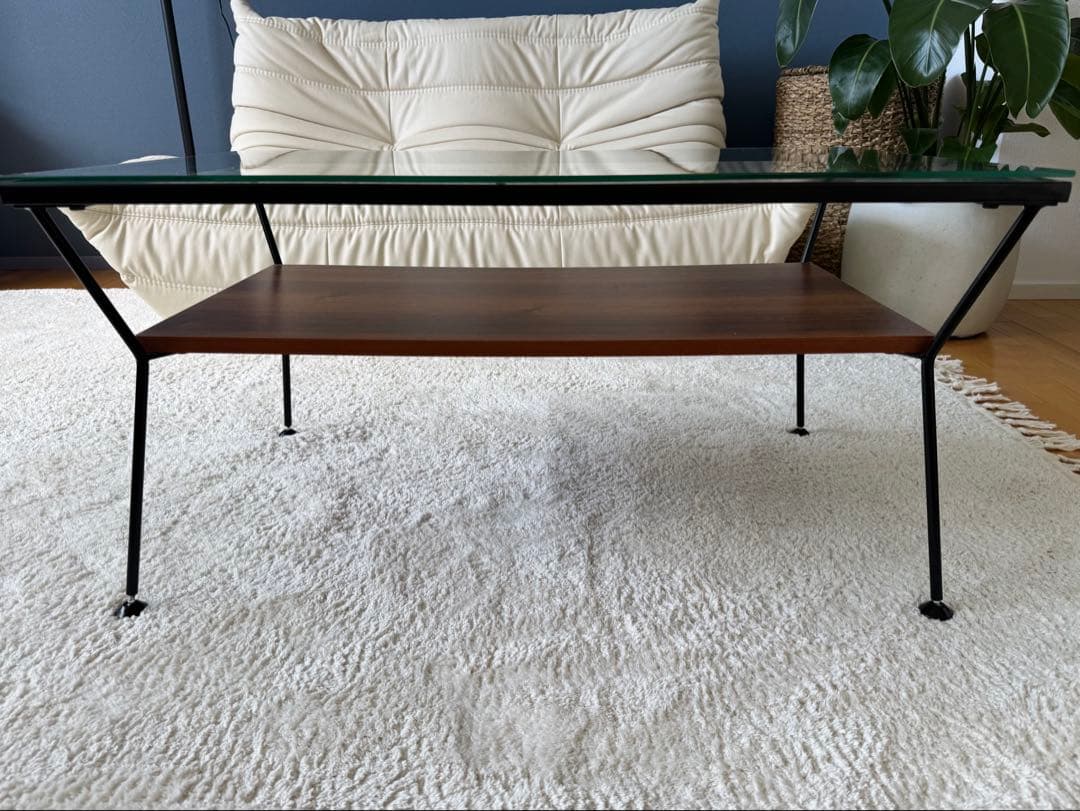 モダンガラスローテーブル