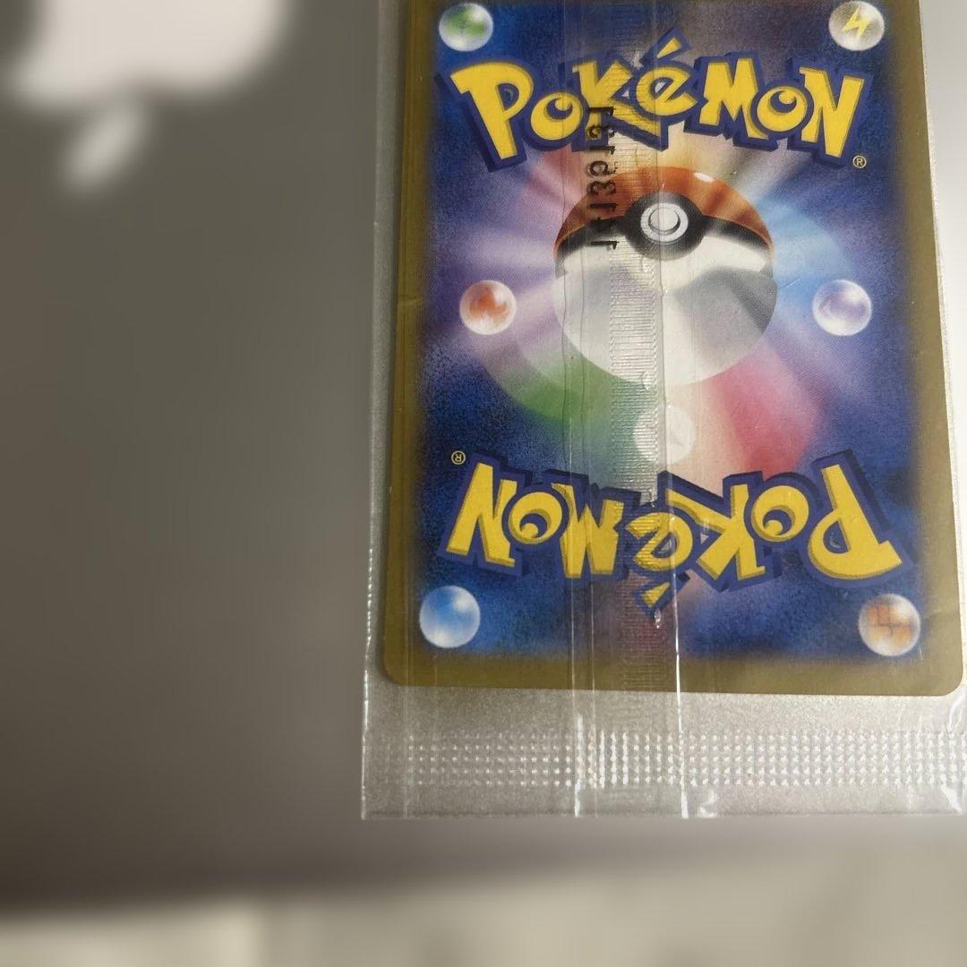 日本代表のピカチュウ 未開封　傷有り　ポケモンNewモン! Book PROMO