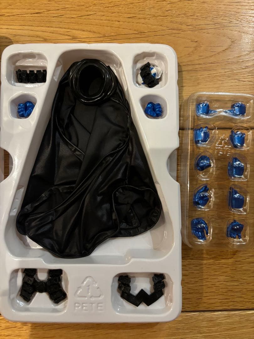 【美品】S.H.Figuarts 真骨彫製法 仮面ライダーエターナル