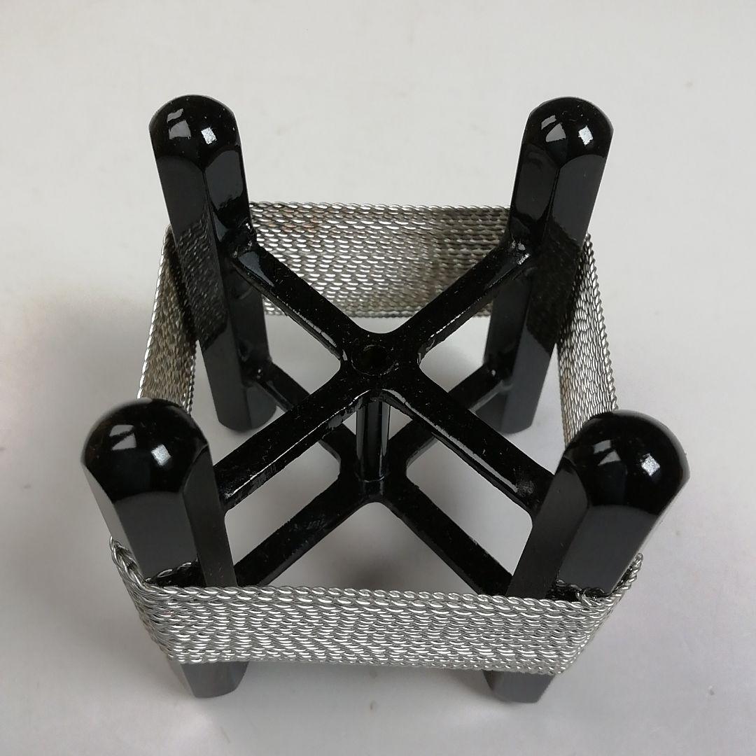 Ｔ９６３　蓋置　『黒漆　銀線糸巻』『井波慶州 作』　共箱　茶道具