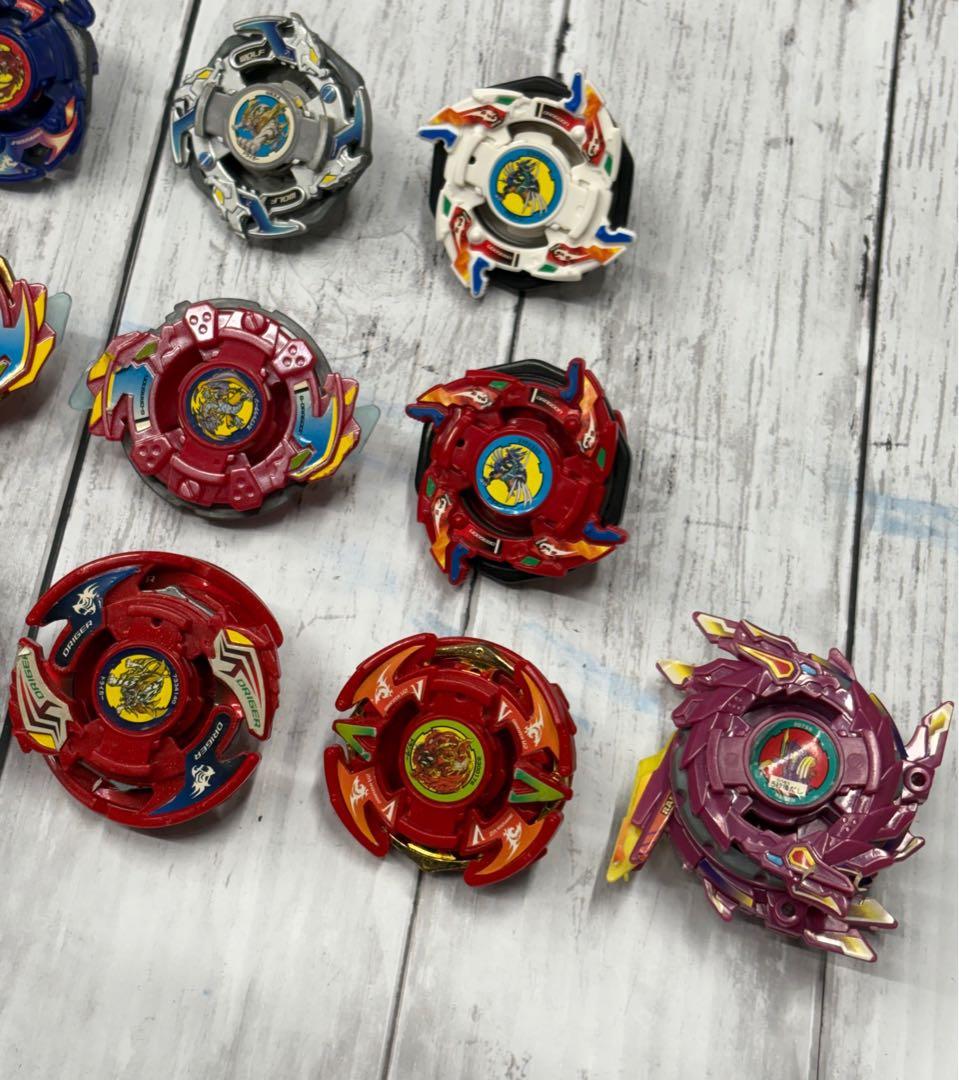 S*)様 ベイブレード22点セット　まとめ売り　バラ売り不可　ジャンク　おもちゃ