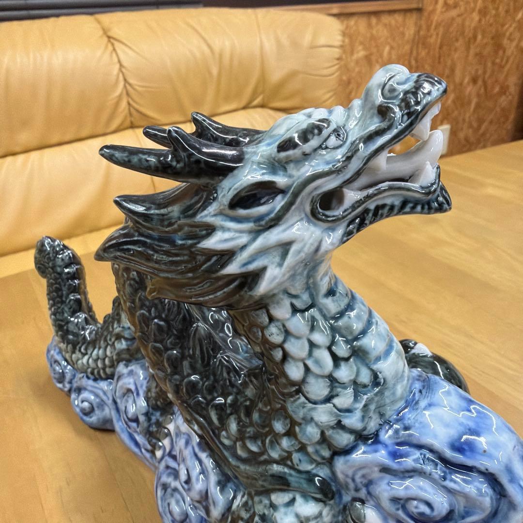 ドラゴン陶器 黒青釉薬仕上げ 約30cm