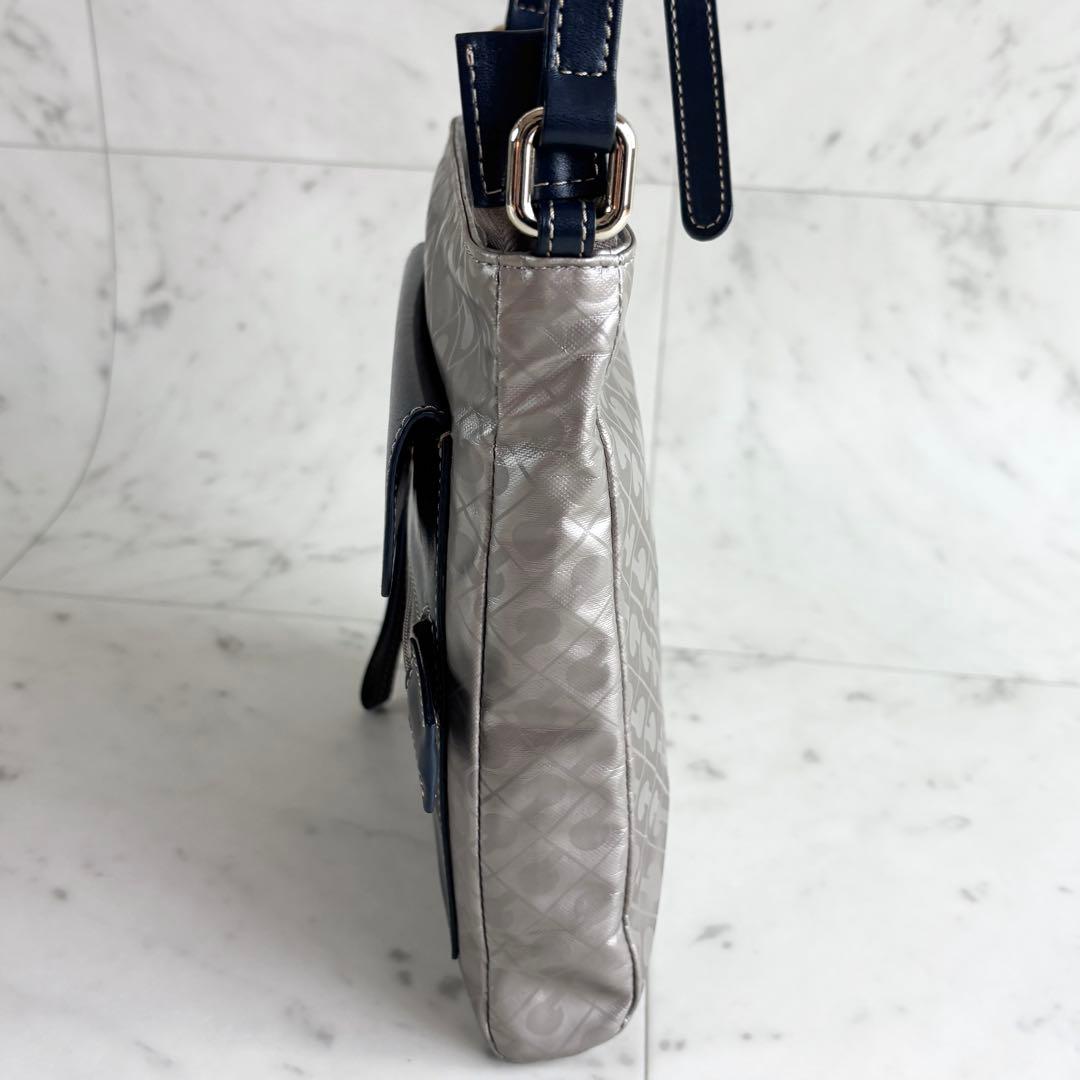 美品✨ ゲラルディーニ ショルダーバッグ ソフティ レザー ポケット ポーチ