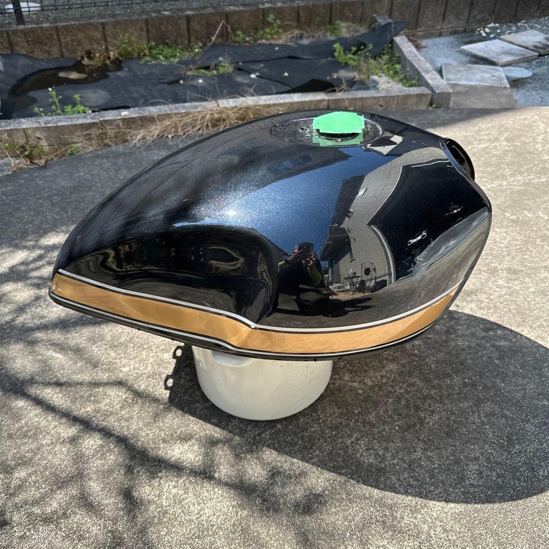 ゼファー1100 純正タンク