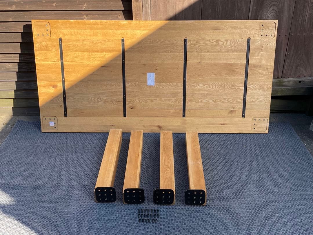 クラッシュゲート　デン　ダイニングテーブル　180cm　ナラ材　仙台　宮城