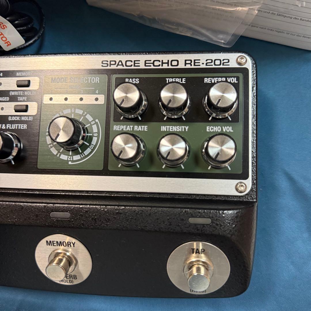 BOSS スペースエコー RE-202 多機能ディレイ 付属品完備 MIDI対応