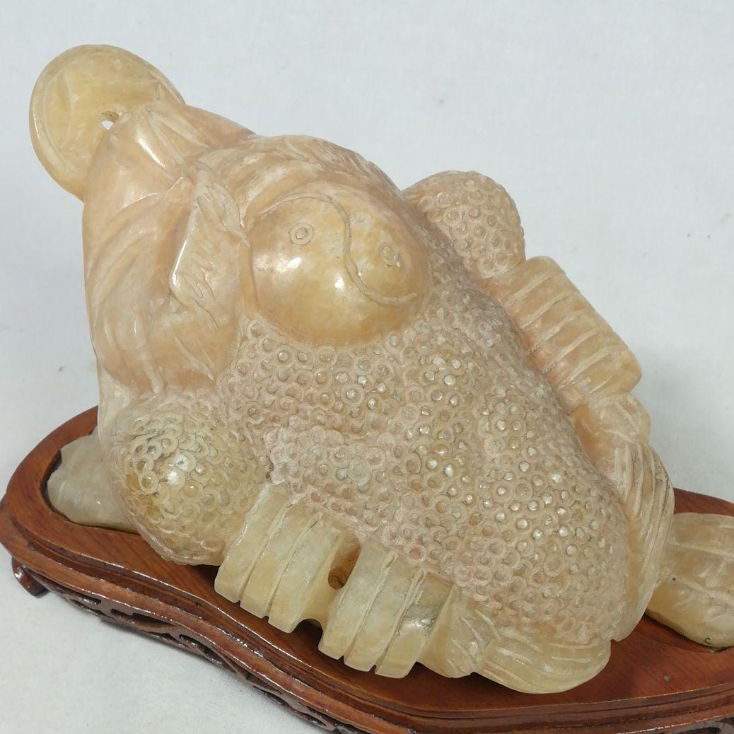 三本足　銭蛙　天然石　台座　財運アップ　風水　縁起物