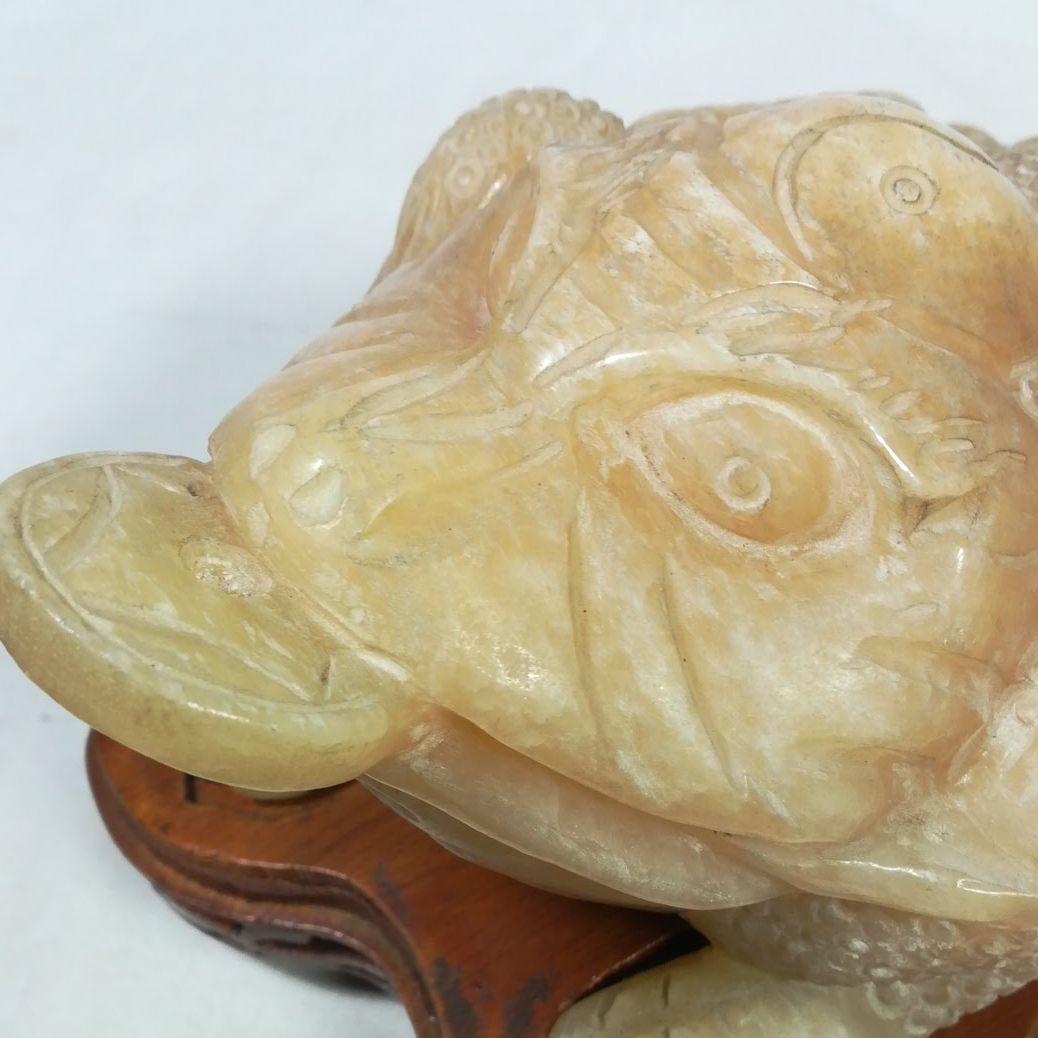 三本足　銭蛙　天然石　台座　財運アップ　風水　縁起物