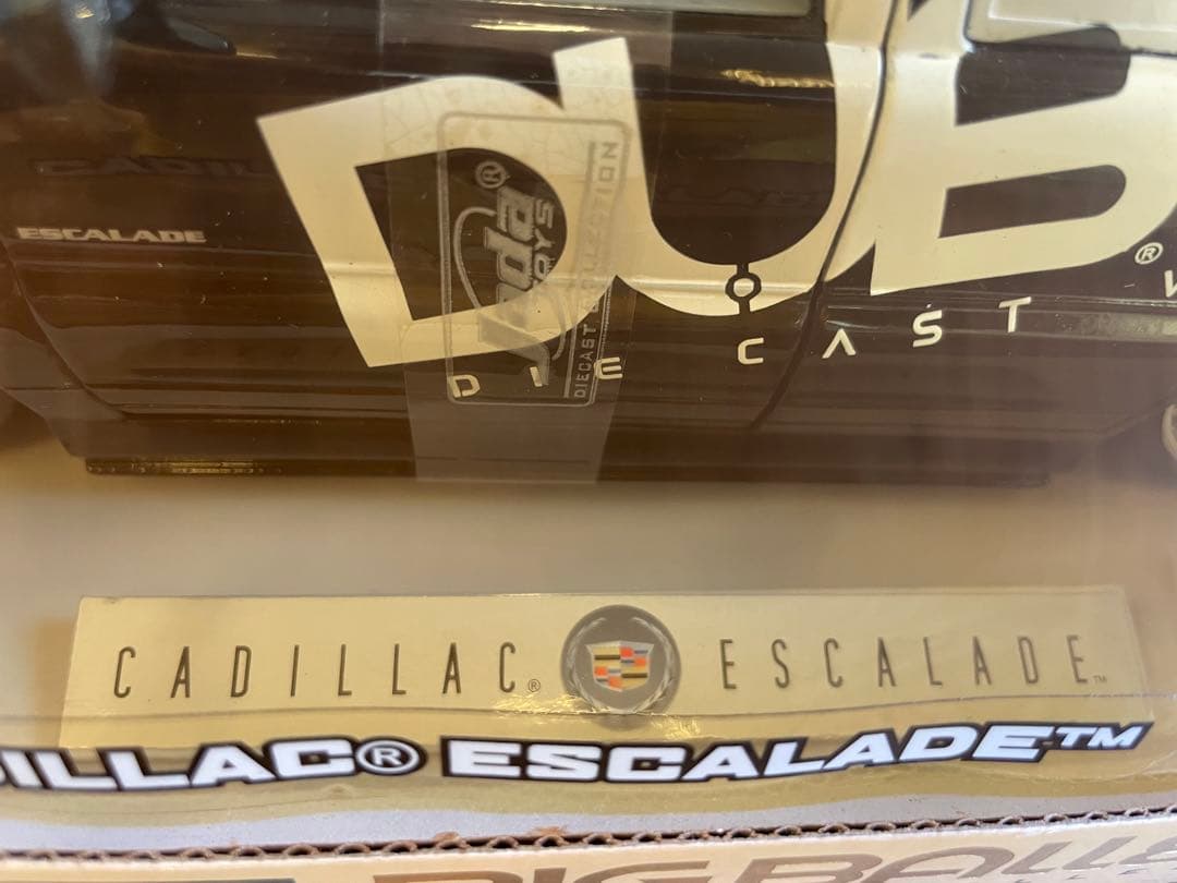JadaToys未開封DUBCITY Cadillac Escalade1/18