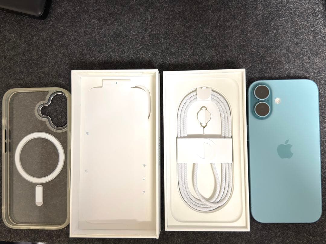 Apple iPhone16 256GB ティール