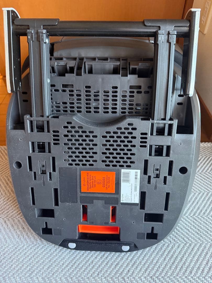 cybex Solution S-Fix ブラック 保護マット付き