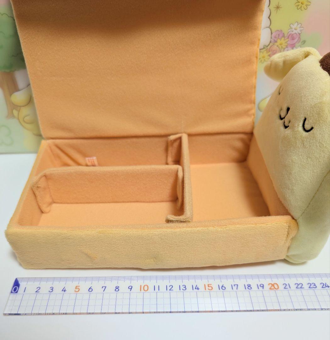 ポムポムプリン　ぬいぐるみ　ベッド型小物入れ