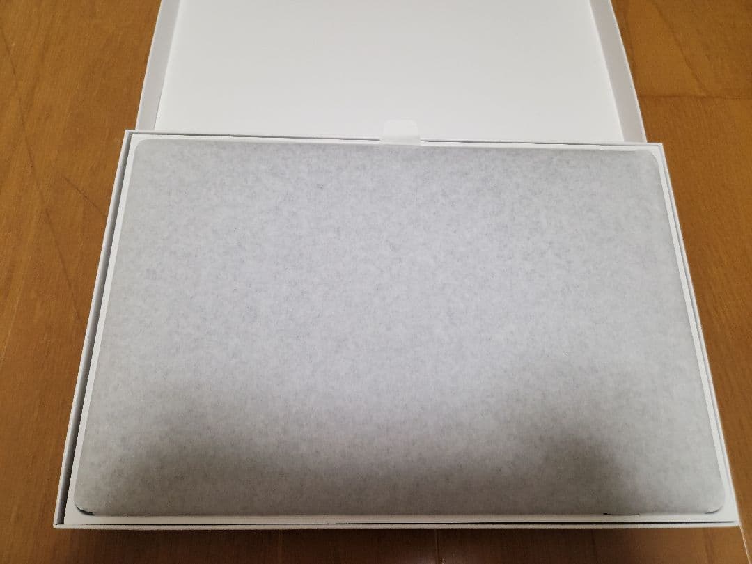 Galaxy Tab S10FE+と純正カバーと純正キーボードカバー