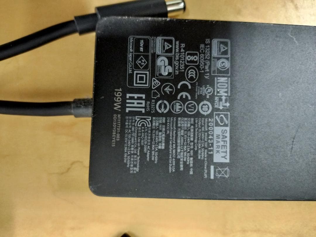 PCケーブル・コネクタ Microsoft Surface Dock 2