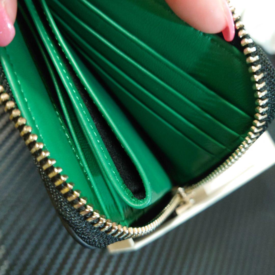 agnès b.NW04B－02 プレッションケース