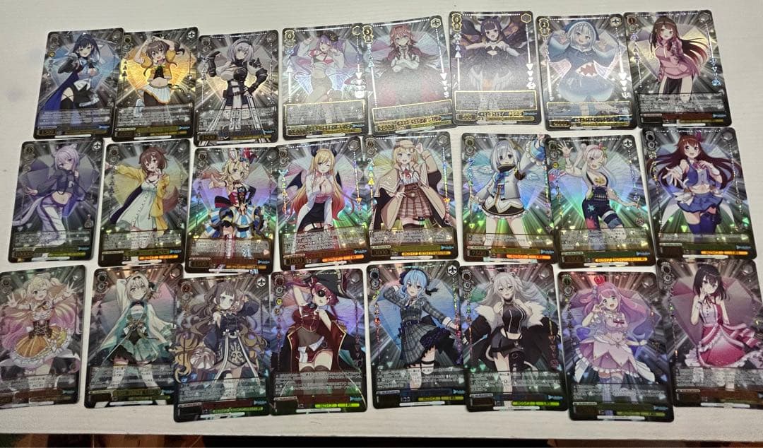 ホロライブ　ヴァイシュツバルツ　Reバース　サイン入りカード