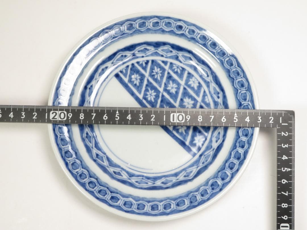 3447番　古美術＜値下げ交渉大歓迎＞伊万里　染付　皿　ヒビ有