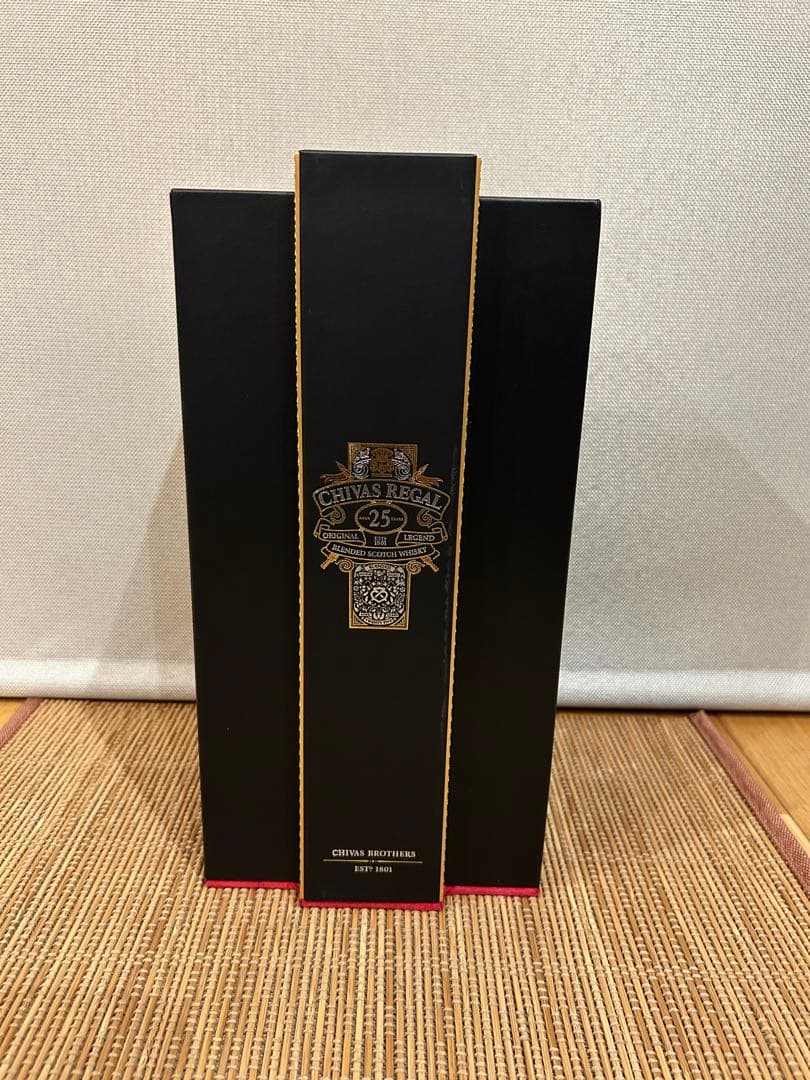 CHIVAS REGAL 25年 ブレンデッドスコッチウイスキー