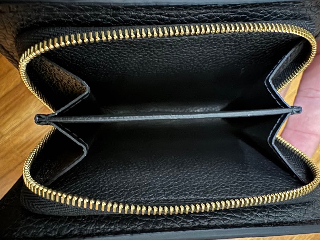 LOUIS VUITTON ポルトフォイユ．クレア