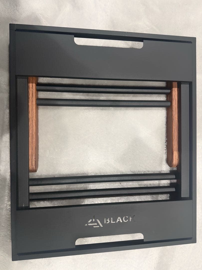 Black Design 日和 ブラックデザイン