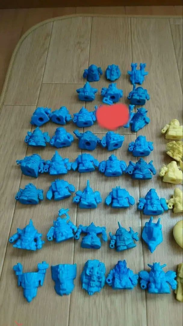 機動戦士ガンダム　ガン消しまとめ売り　約200体　パーツ有り