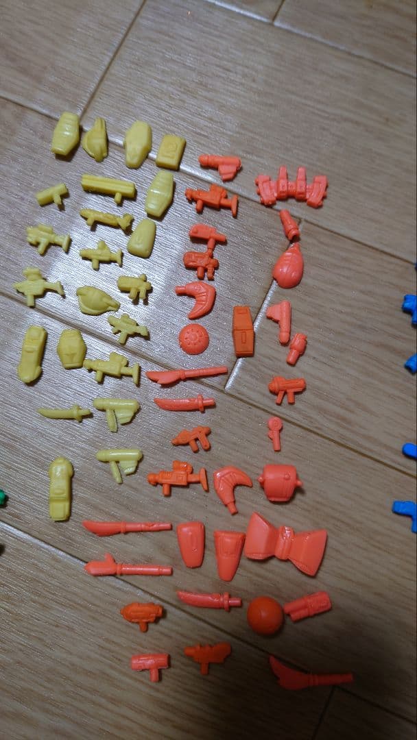 機動戦士ガンダム　ガン消しまとめ売り　約200体　パーツ有り