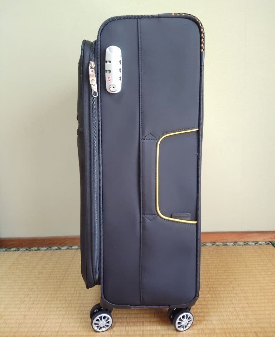 【おきなか】Samsonite サムソナイト ソフトスーツケース【未使用】