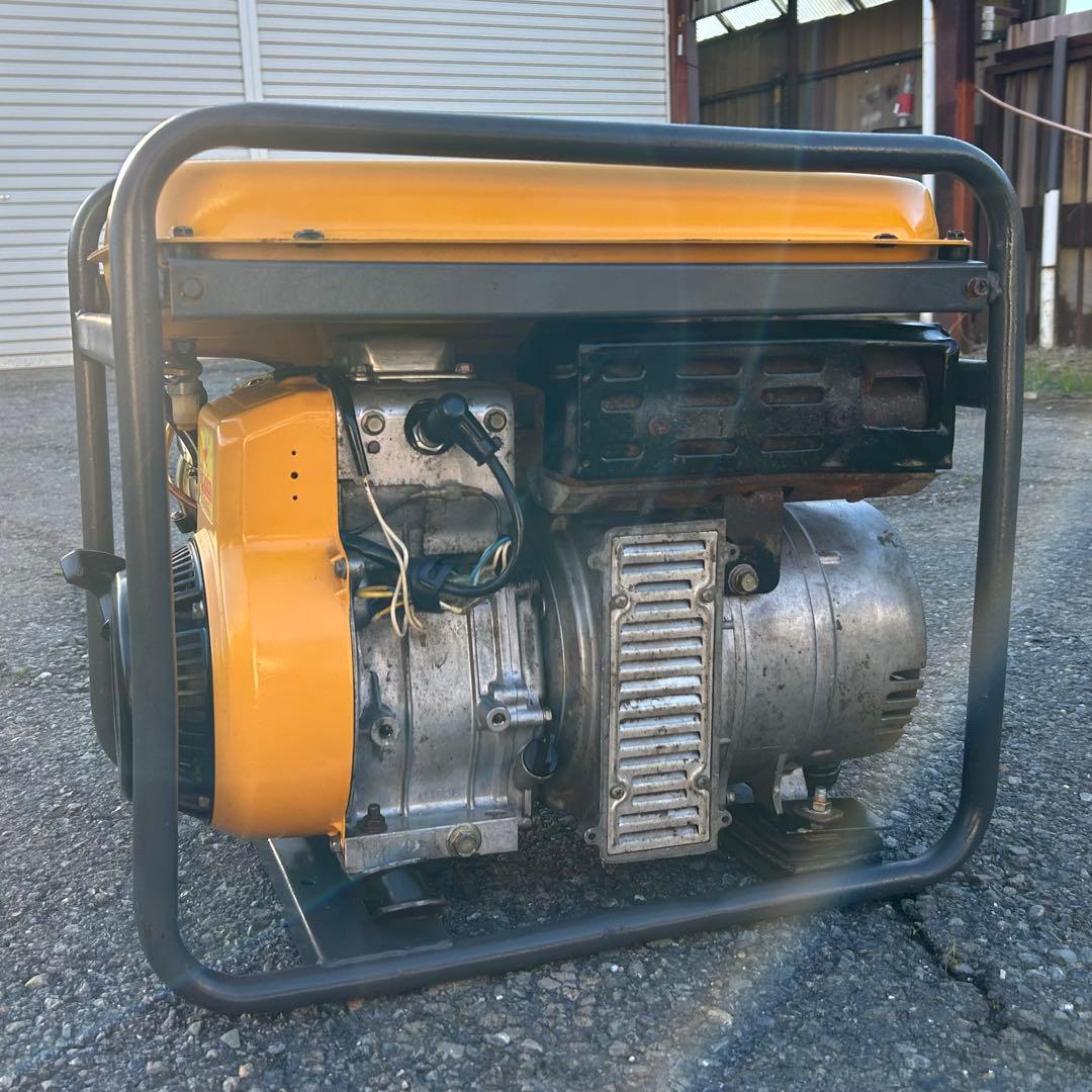【整備・塗装済】発電機　SUBARU　SGV2600　2.2kVA