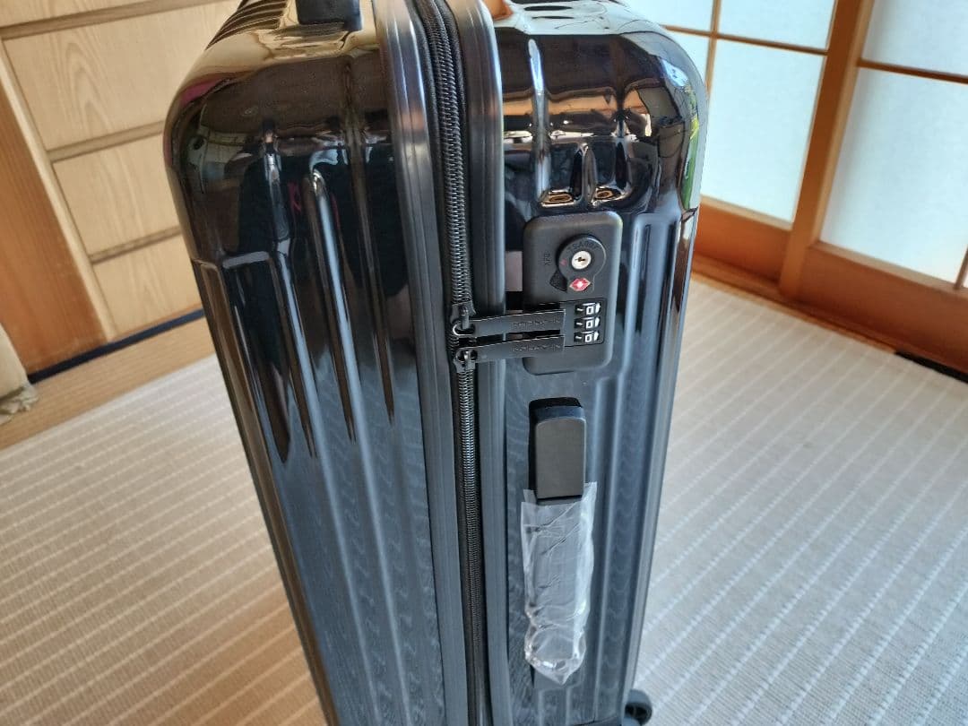 【新品未使用品】ポルシェ スーツケース TSAロック 機内持ち込み可能