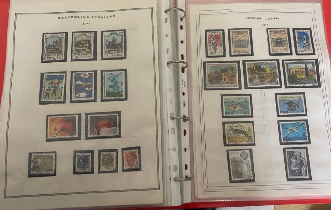 (N38) 切手コレクション イタリアの238切手