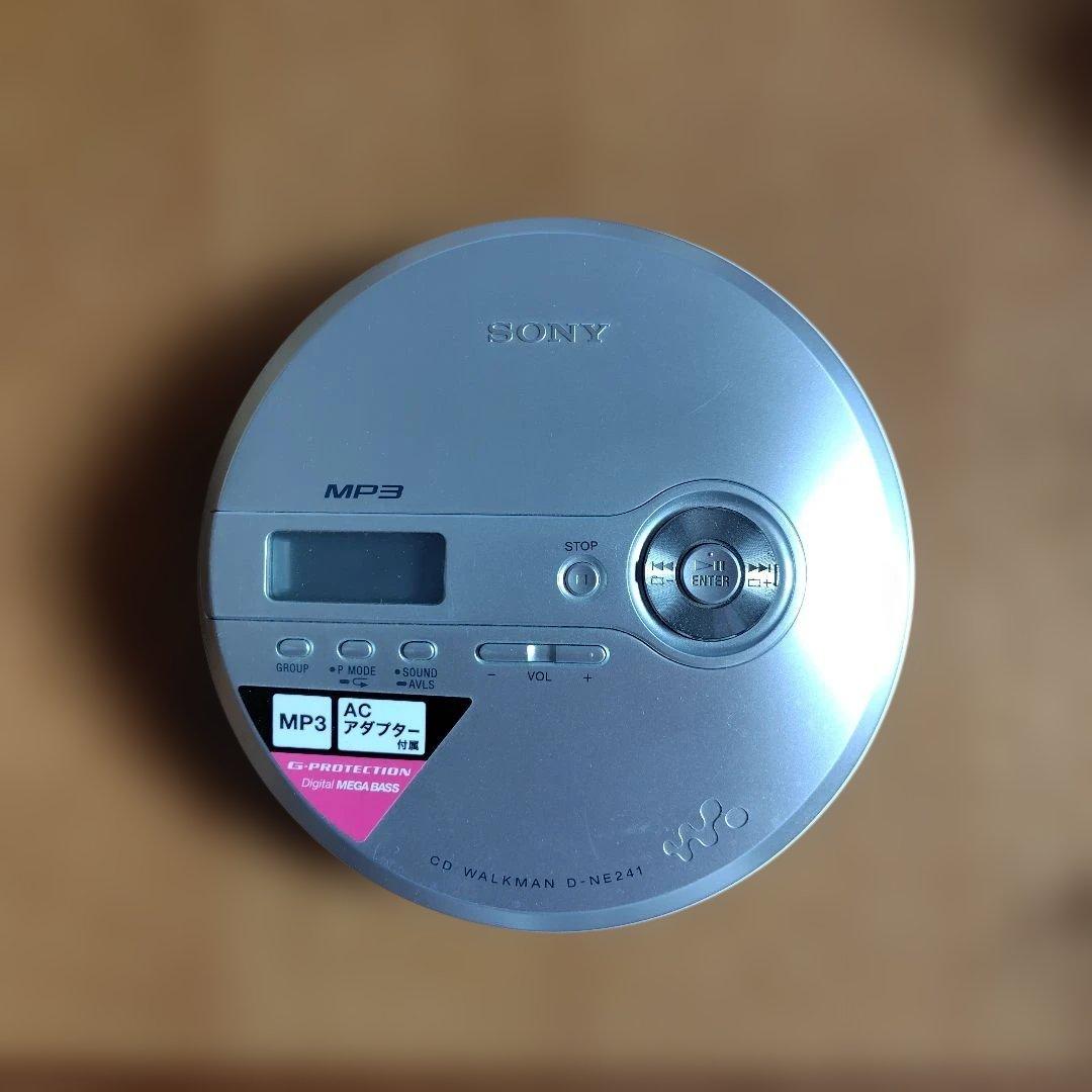 ポータブルプレーヤー SONY CD WALKMAN D-NE241