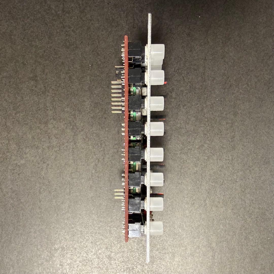 鍵盤楽器 Malekko Heavy Industry VARIGATE 4+