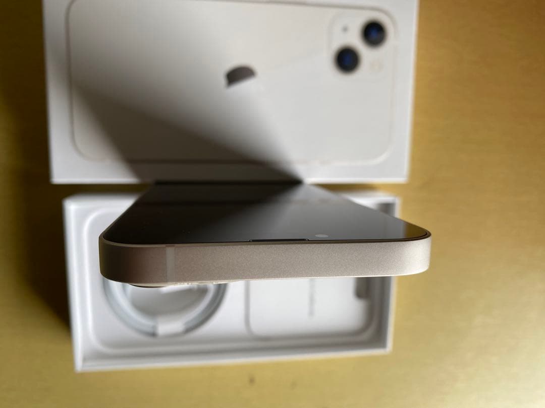 Apple iPhone 13 128GB スターライト 海外シンガポール 新同