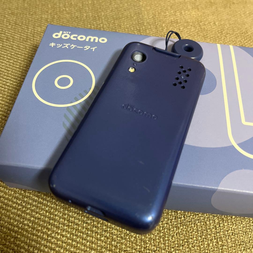 【断捨離中chay 】docomo キッズケータイ ネイビー
