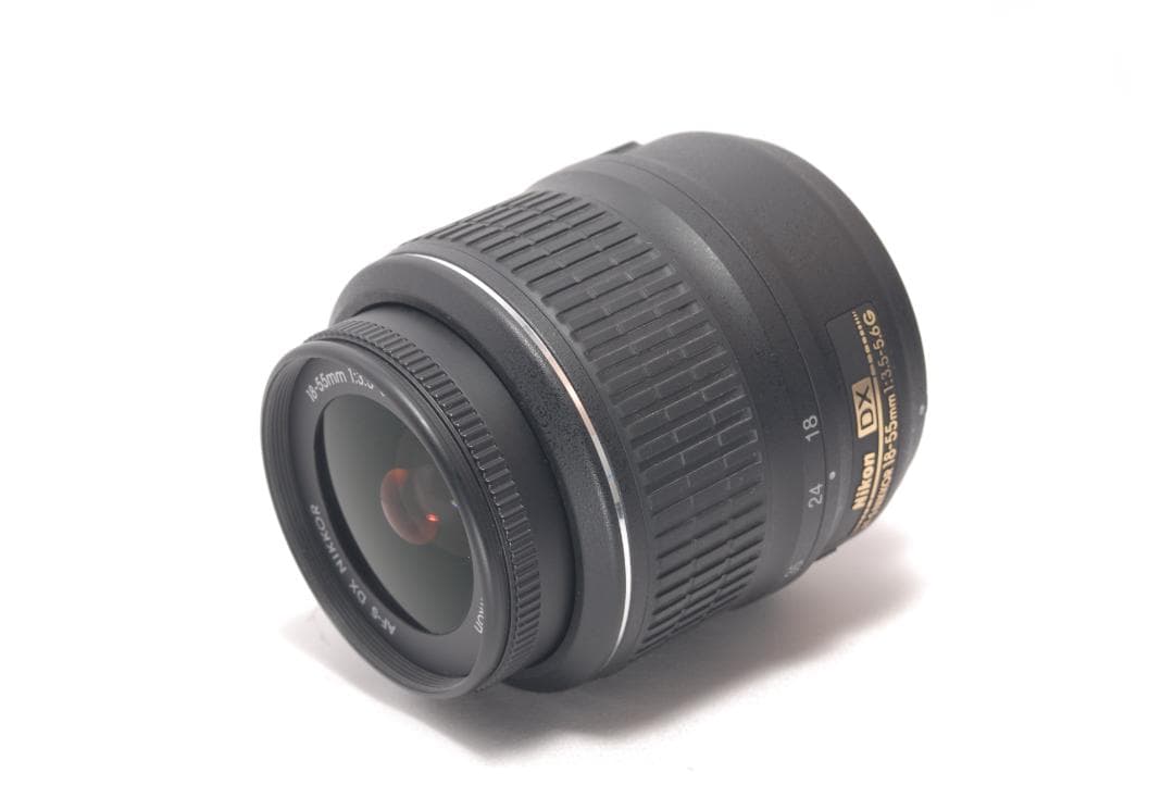 ⭐️運動会や紅葉撮影に⭐️Nikon D3300 ニコン デジタル一眼レフ