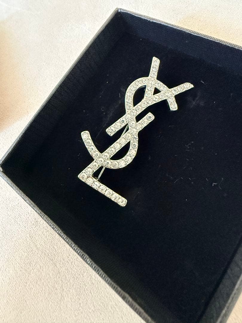 SAINT LAURENT ブローチ