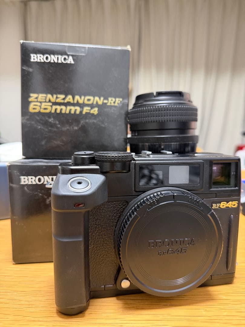 ブロニカRF645 65MMレンズセット　元箱付き
